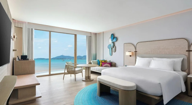 Двухместный номер Ocean Front Veranda Resort Phuket, Autograph Collection
