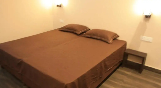 The Glass House Premium, Book Hotel Dehradun Uttarakhand