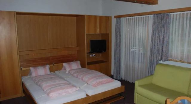 Студия Deluxe Appartment & Taxi Tirana
