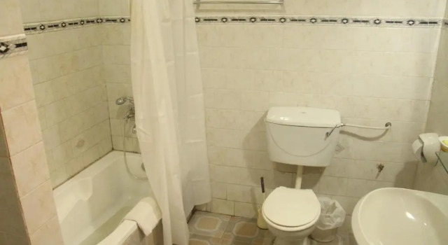 Одноместный номер Standard Hill View Hotel West Airport