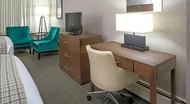 Четырёхместный номер Superior Bluebird Cady Hill Lodge