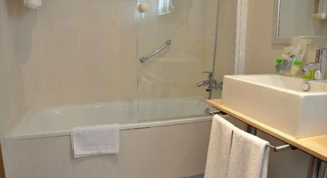 Двухместный номер Standard с балконом и с красивым видом из окна Hotel Puerta Del Oriente