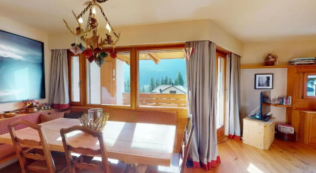 Madulaina 9B, Book Hotel St. Moritz 