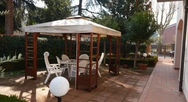 Angelina House, Varaa Hotelli Santa Maria degli Angeli 