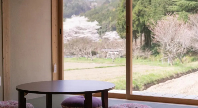 Трёхместный номер Standard с видом на сад Satoyama Hotel Kanenone Tamba