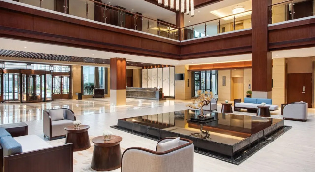 Courtyard by Marriott Wuxi Lihu Lake, Buchen Sie Hotel Hotels in Wuxi mit Pool, Schwimmbad