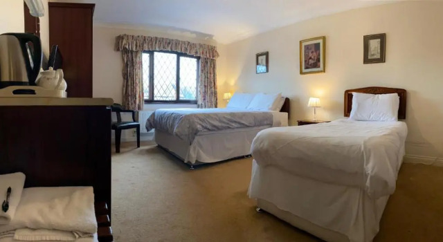 Четырёхместный номер Standard Cotswold House