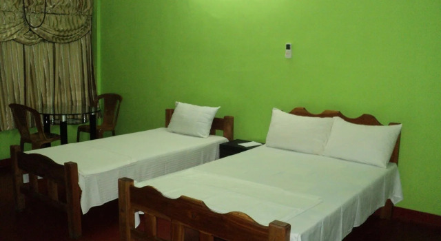 AKR Hotel Kilinochchi, Prenota Hotel Kilinochchi Kilinochchi