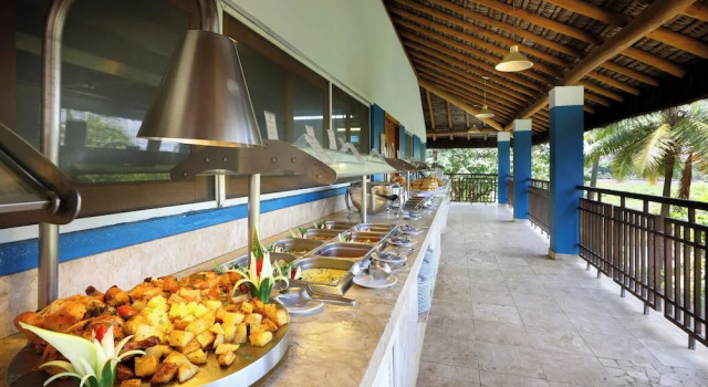 Family Selection At Grand Palladium Imbassai Resort & Spa