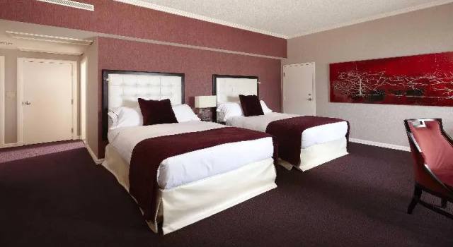 Четырёхместный номер клубный Premium InterContinental Montreal by IHG