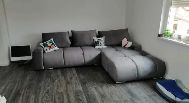 Stunning fully furnished vila luxurious neigbourhood 3 bedrooms, Book Villa Satu Mare Romania