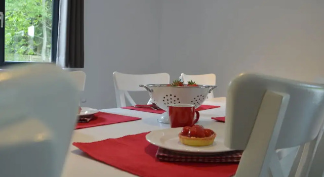 Modern Holiday Home In Brasschaat near Town Center, Reserva ahora Hotel Brasschaat Antwerpse Kempen