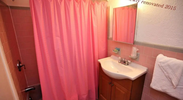 Четырёхместный номер Standard с балконом El Ray Motel