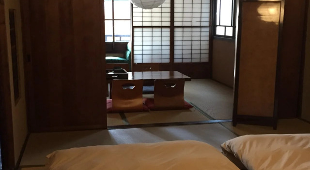 Les Trois Maisons, Book Hotel Ōta Kyoto