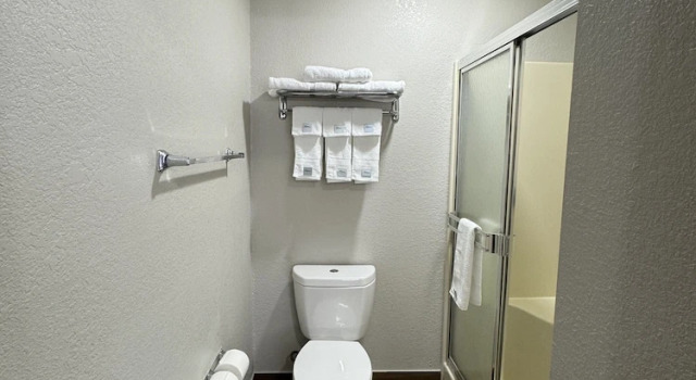 Двухместный люкс Days Inn by Wyndham Washington Court House