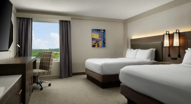 DoubleTree by Hilton Pittsburgh Airport, Reserva ahora Hotel Hoteles en Gayly con piscina, Piscina