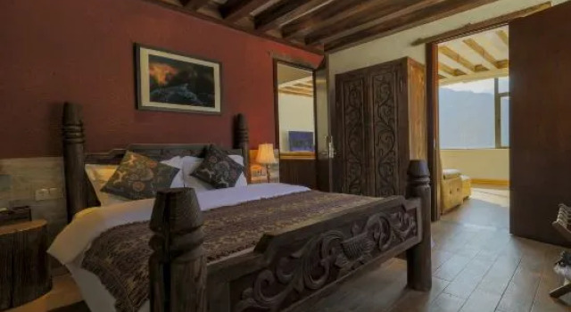 Люкс с видом на горы Hotel Blanche Yading