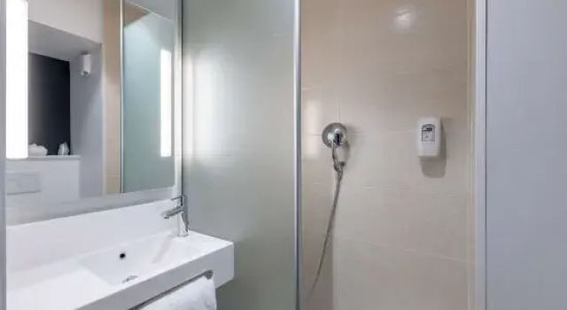 Standardowy pokój B&B HOTEL Compiègne