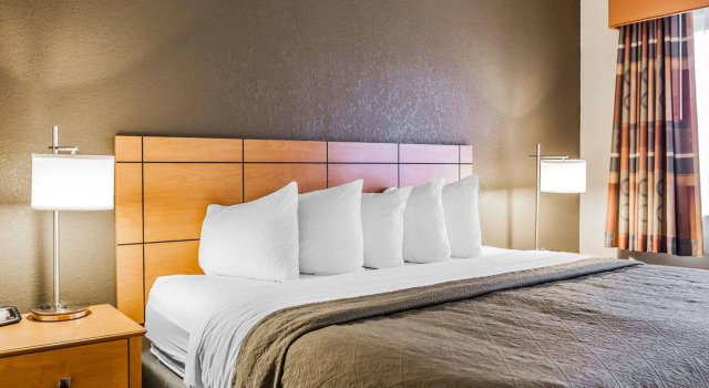Quality Inn & Suites Des Moines Airport, Prenota Hotel Hotel a Des Moines con piscina, Piscina