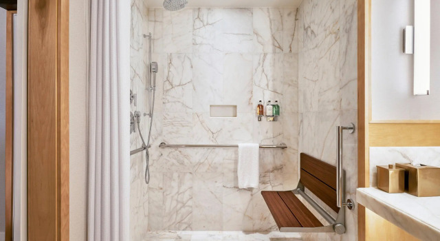 Двухместный номер Standard с видом на воду JW Marriott Parq Vancouver