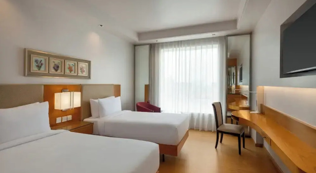 Двухместный номер Standard Ramada by Wyndham Ghaziabad Vasundhara