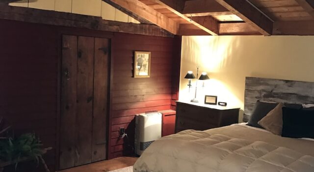 The Sunny G B&B, Забронировать Отель «постель и завтрак» Кэмптон Tenney Mountain