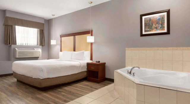 Двухместный люкс Days Inn Hamilton