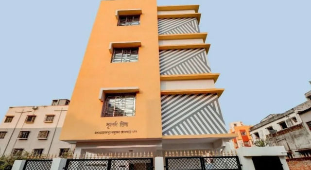 Goroomgo Priyanshu Guest House Ruby Kolkata