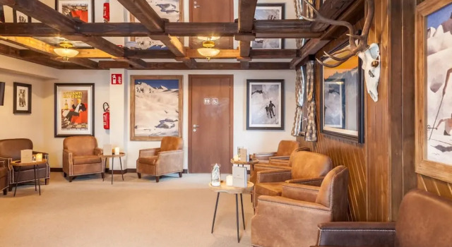 Hotel Breithorn, Забронировать Отель Брей-Червиния Червиния, рядом с Горнолыжный подъёмник Брёй-План Мазон 1 (нижняя станция)