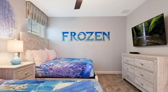 Storey Lake - 9 Bedroom Home with Pool - 1678ST 9 Home by RedAwning, Rezerwuj Hotel Kissimmee Kissimmee