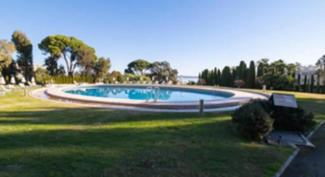 Renovated apartment in a 8 hectares park with a breathtaking view!