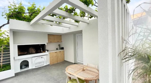 Коттедж White House Kokas Luxury Apartments