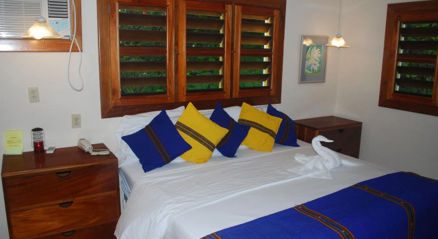 Caribbean Villas Hotel, Book Hotel Hotels in Belize Province with Breakfast, Breakfasts