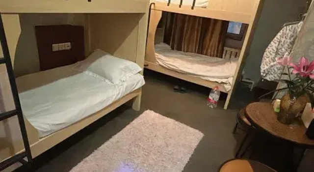 Кровать в общем номере (женский номер) Not Alone Minyao Youth Hostel