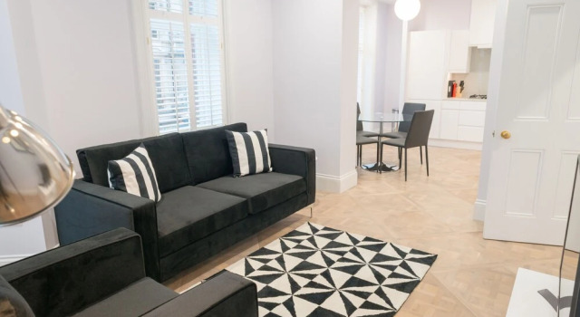 Clarendon Shaftesbury Mansions, Забронировать Отель Бизнес-отели Лондона, рядом с Театр Лондонский Колизей, 4* 5*