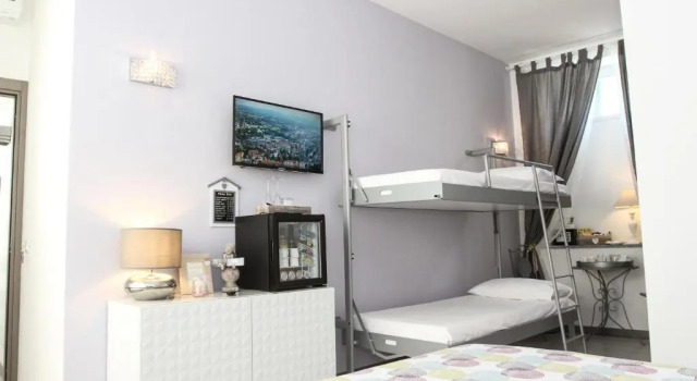 Carducci, Buchen Sie Hotel 4-Sterne-Hotels in Comer See, 4*