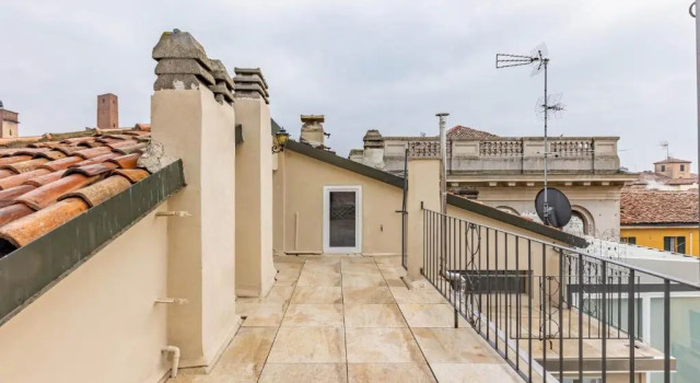 Апартаменты The Roof Apartment - CityCenter - by HOST4U