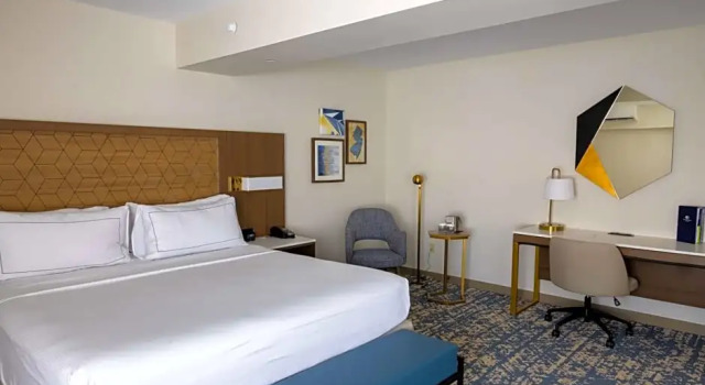 Полулюкс Premium DoubleTree by Hilton Tinton Falls-Eatontown