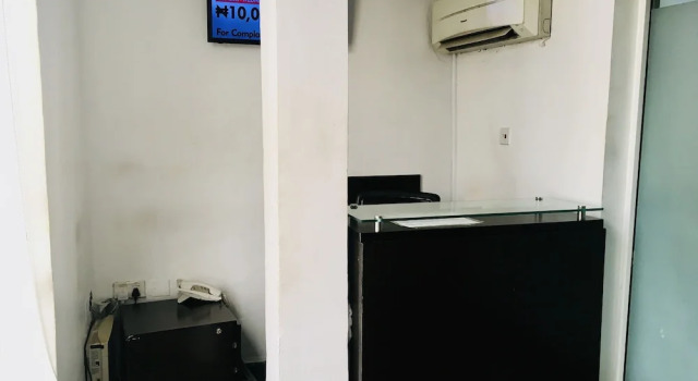 Demiral Hotel Ikeja, Rezervovat Hotel Hotely v Lagos State s parkováním, Parkování