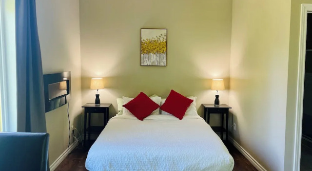 Auberge Rivière Noire, Rezervovat Hostel Hostely v Mont Tremblant Region, Hostel