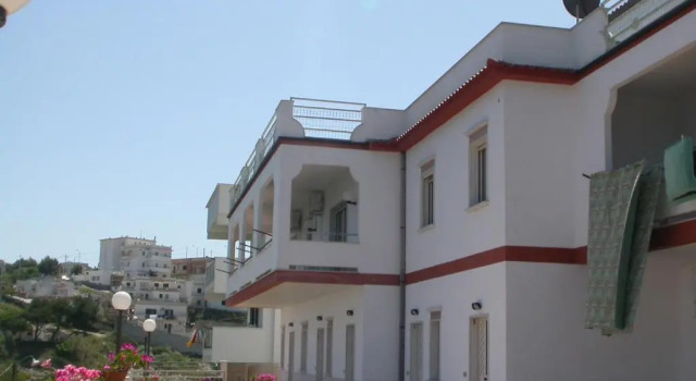 Residence Calazzurra, Забронировать Отель Отели в центре Пескичи, в центре