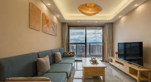 Люкс с 3 комнатами с балконом и с видом на озеро Chengjiang Fuxian Boutique Stay