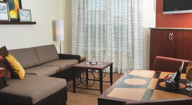 Residence Inn Paducah, Rezerwuj Hotel Hotele w Paducah z basenem, Basen