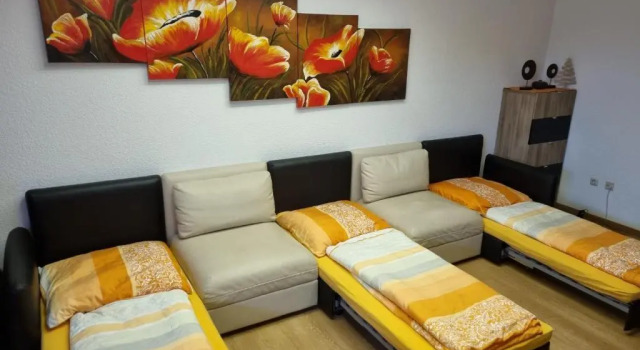 80 qm Apartment Alessia Nürnberg, Varaa Huoneisto Hotellit Baijeri pysäköinnillä, Pysäköinti