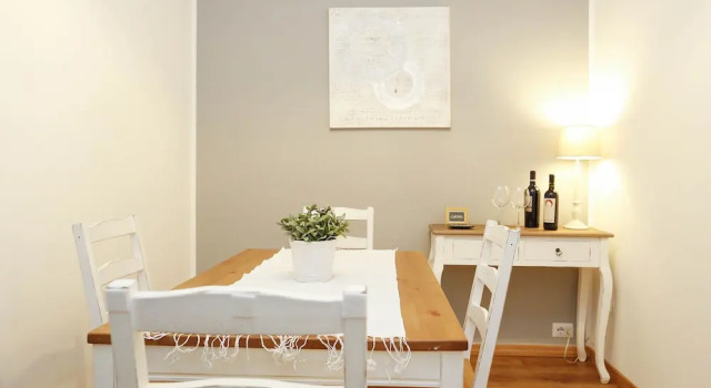 Roma Holidays House 2, Забронировать Отель Отели Рима с парковкой, рядом с Собор Святого Петра, Парковка