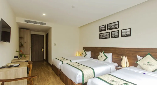 Трёхместный номер Deluxe Ally Beach Boutique Hotel Hoian