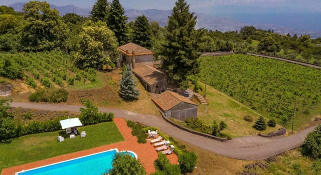 Вилла Le Vignoble Charming Maison