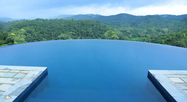 Jungle Edge Resort by Z Vacations, Buchen Sie Resort Hotels in Manjoora mit Pool, Schwimmbad