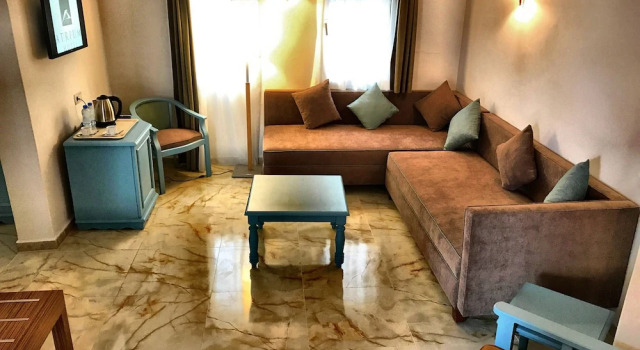 Suite Hotel Atrium