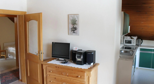 Apartment Nassfeld near Ski Slopes, Забронировать Апартаменты/квартира Зонненальпе-Насфельд Хермагор-Прессеггер-Зее, рядом с Горнолыжный подъемник Трёгль-зексер-Зессельбан